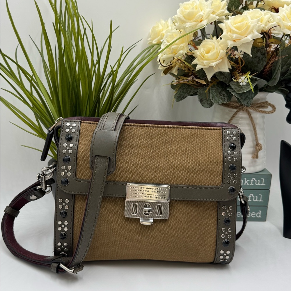 Marc Jacobs RARE Espionage Military Green Standard Supply Crossbody Shoulder